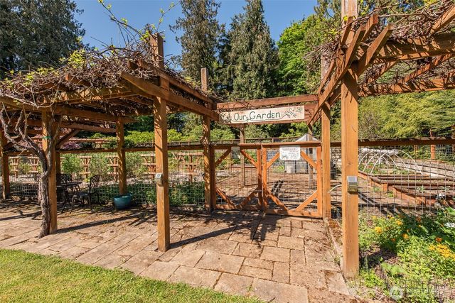 1544 Mount Pleasant Road, Port Angeles, WA 98362