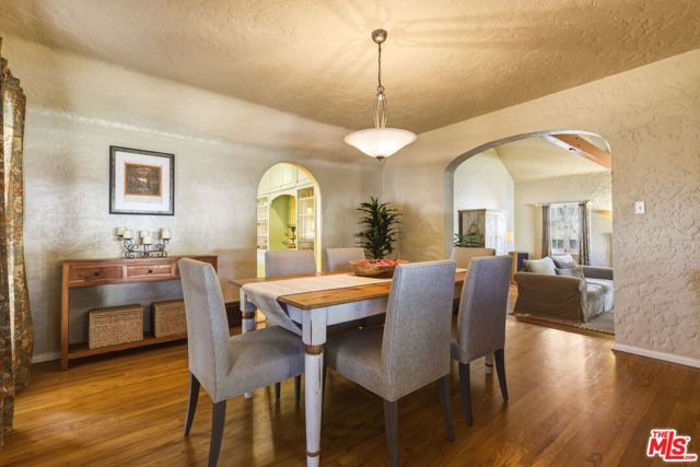 1611 Ard Eevin Avenue, Glendale, CA 91202