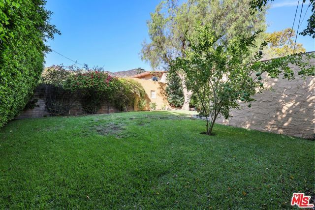1611 Ard Eevin Avenue, Glendale, CA 91202