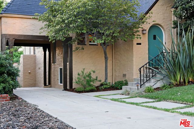 1611 Ard Eevin Avenue, Glendale, CA 91202