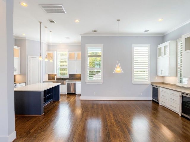2115 Detering Street, Houston, TX 77007