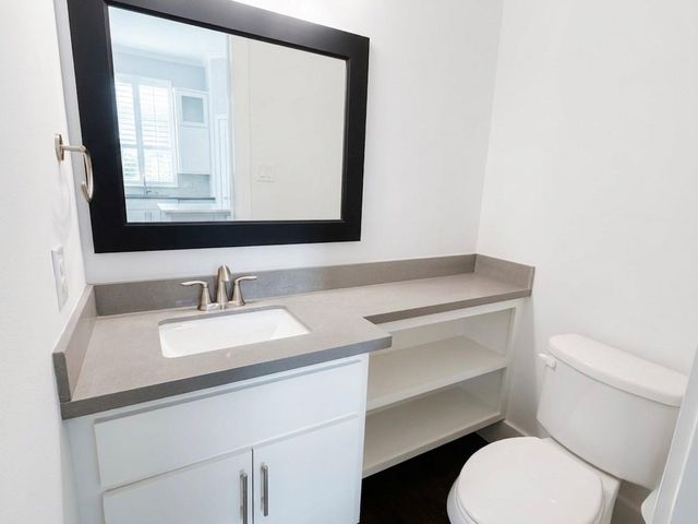 2115 Detering Street, Houston, TX 77007