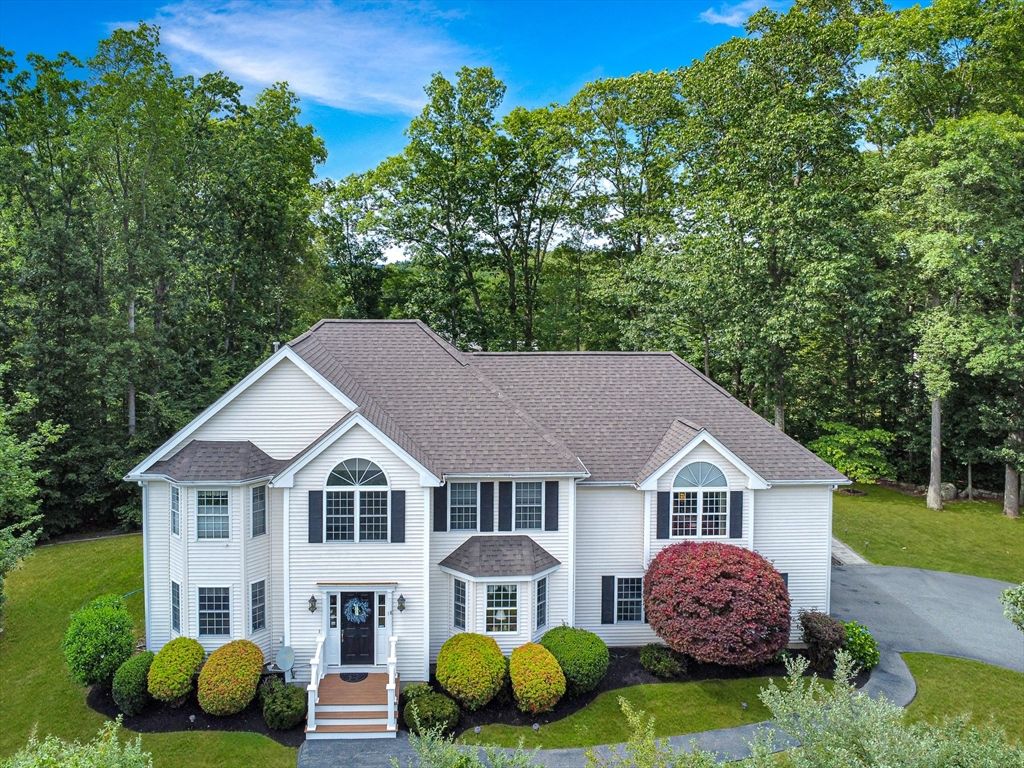 18 Maple Ridge Rd, Methuen, MA 01844
