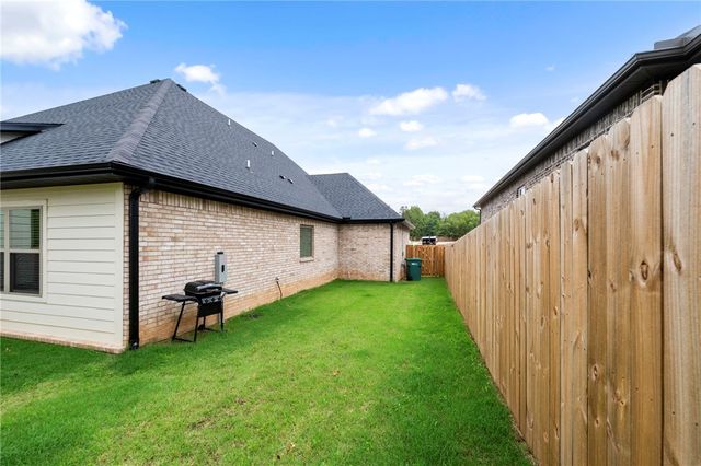 1523 Padova Avenue, Tontitown, AR 72762