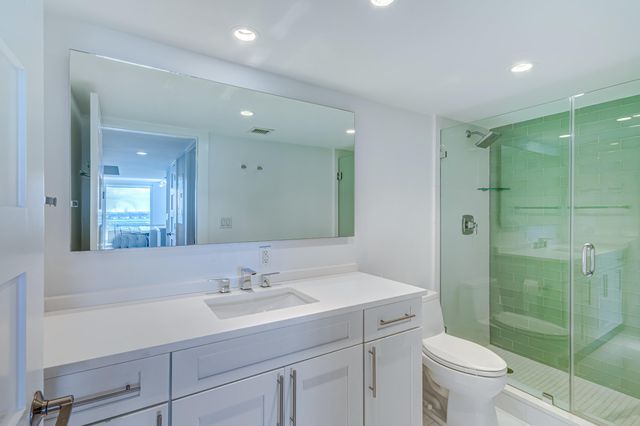 5510 N Ocean Drive 24d, Singer Island, FL 33404