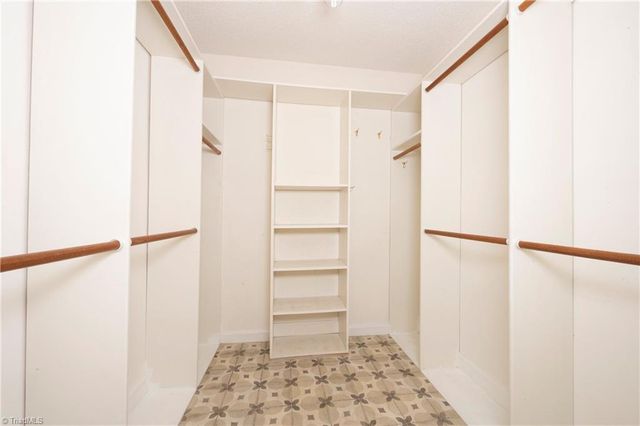 2309 Teapot Court, Winston-salem, NC 27106