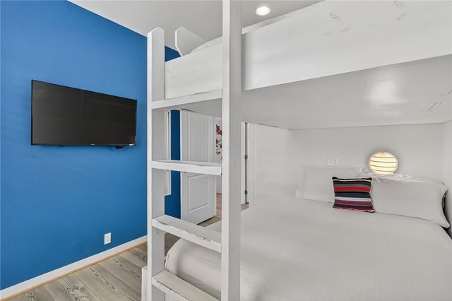 2727 S 11th St 27, Port Aransas, TX 78373