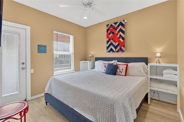 2727 S 11th St 27, Port Aransas, TX 78373