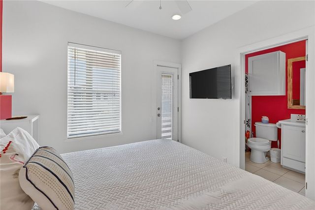 2727 S 11th St 27, Port Aransas, TX 78373