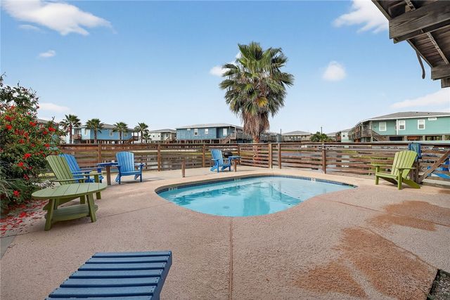 2727 S 11th St 27, Port Aransas, TX 78373