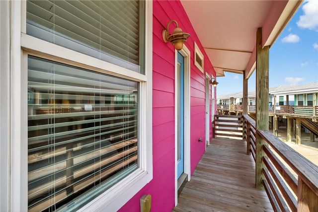 2727 S 11th St 27, Port Aransas, TX 78373