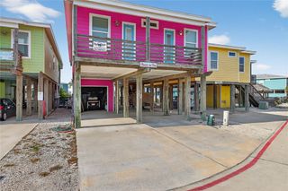2727 S 11th St 27, Port Aransas, TX 78373