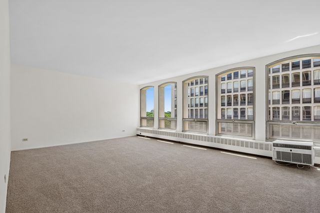 1451 E 55th Street 626N, Chicago, IL 60615