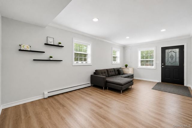 12 Little Brook Lane, New City, NY 10956