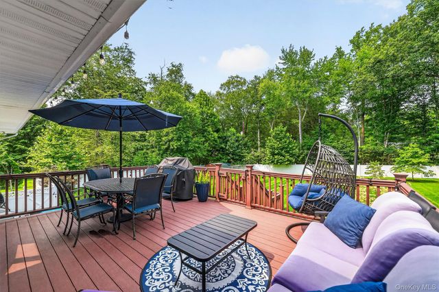 12 Little Brook Lane, New City, NY 10956