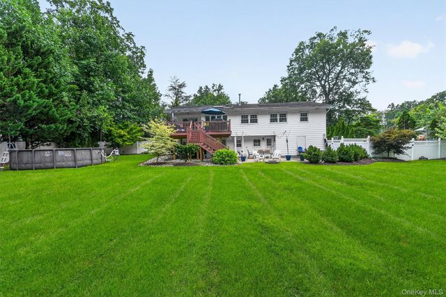 12 Little Brook Lane, New City, NY 10956