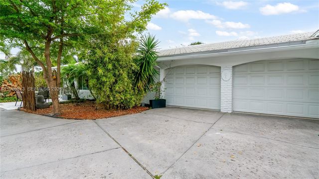 4512 Seagrape Dr E2, Lauderdale By The Sea, FL 33308