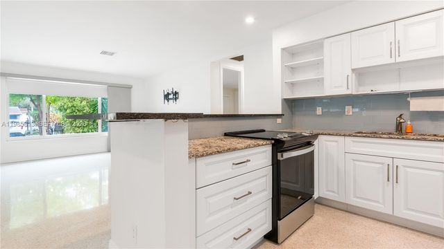 4512 Seagrape Dr E2, Lauderdale By The Sea, FL 33308