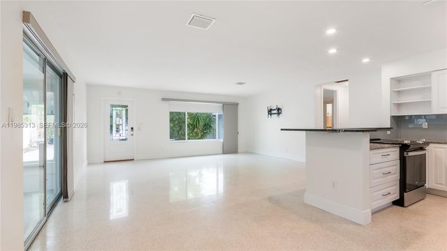 4512 Seagrape Dr E2, Lauderdale By The Sea, FL 33308