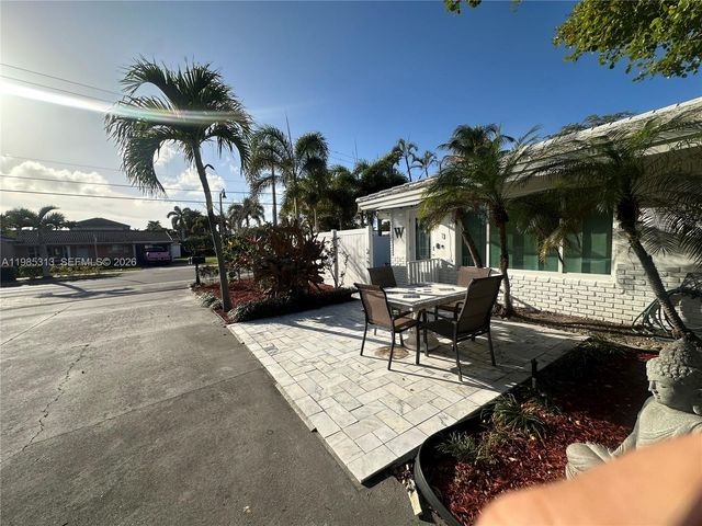 4512 Seagrape Dr E2, Lauderdale By The Sea, FL 33308