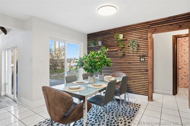 8614 S College Place, Tulsa, OK 74137