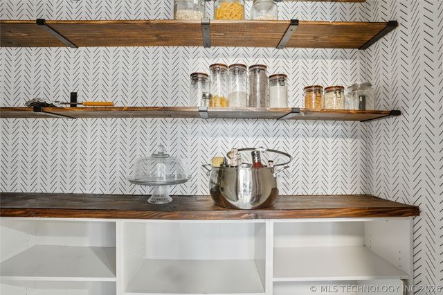 8614 S College Place, Tulsa, OK 74137