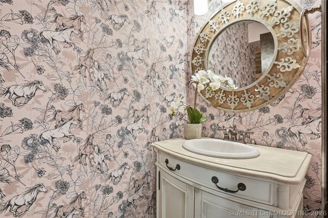 8614 S College Place, Tulsa, OK 74137