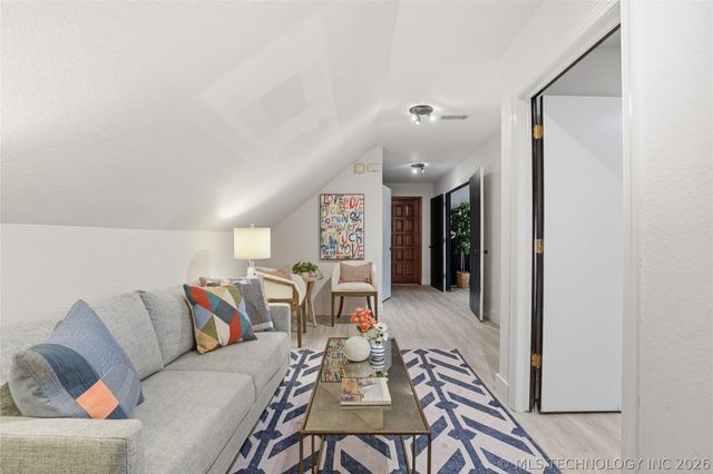 8614 S College Place, Tulsa, OK 74137