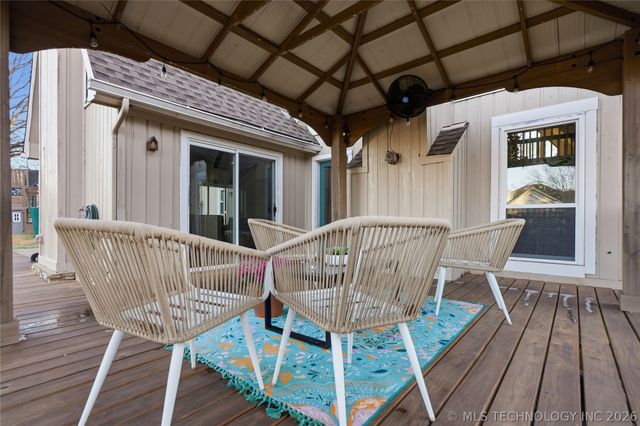 8614 S College Place, Tulsa, OK 74137