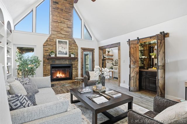 8614 S College Place, Tulsa, OK 74137