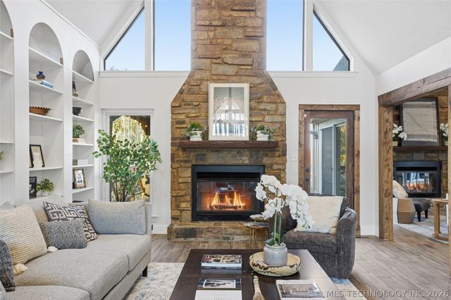 8614 S College Place, Tulsa, OK 74137