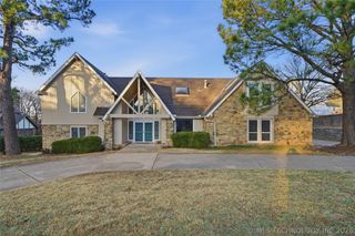 8614 S College Place, Tulsa, OK 74137