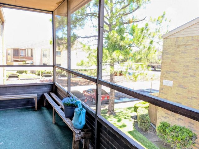 10555 Turtlewood Court 1903, Houston, TX 77072