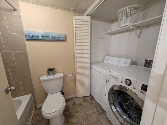 10555 Turtlewood Court 1903, Houston, TX 77072