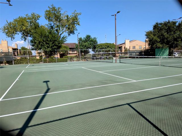 10555 Turtlewood Court 1903, Houston, TX 77072