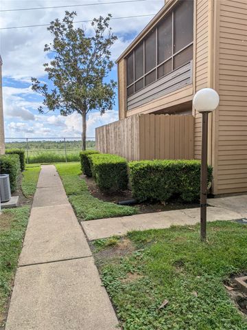 10555 Turtlewood Court 1903, Houston, TX 77072