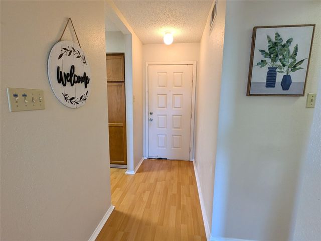 10555 Turtlewood Court 1903, Houston, TX 77072