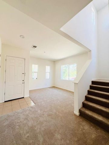15877 Independence Ave, Lathrop, CA 95330