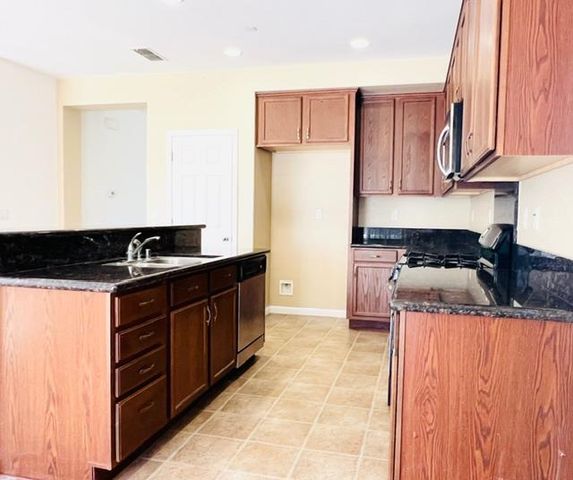 15877 Independence Ave, Lathrop, CA 95330
