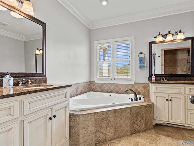 1705 East Forrest Street, Athens, AL 35613