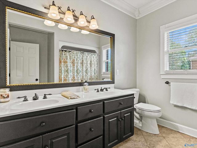 1705 East Forrest Street, Athens, AL 35613