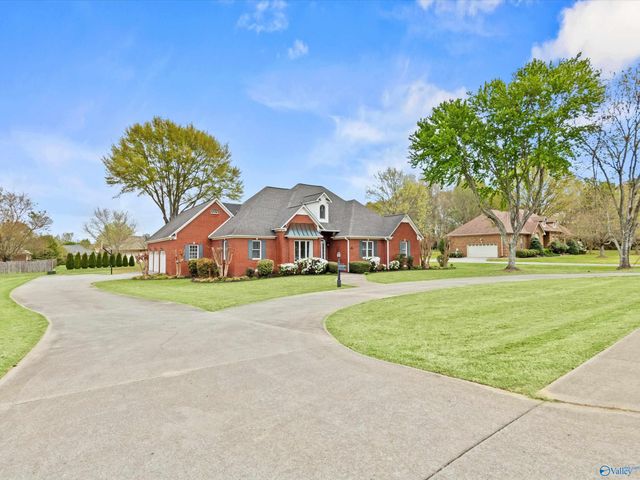 1705 East Forrest Street, Athens, AL 35613
