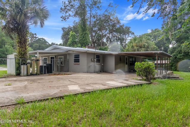 4044 SILVER LAKE Drive, Palatka, FL 32177