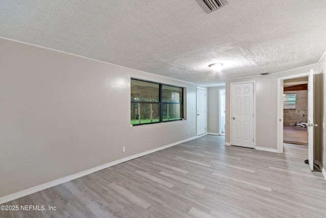 4044 SILVER LAKE Drive, Palatka, FL 32177
