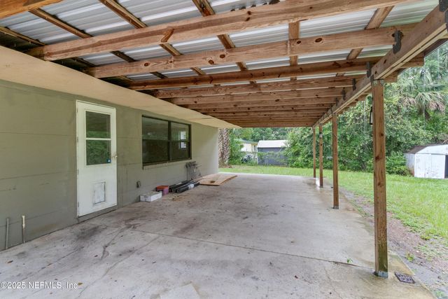 4044 SILVER LAKE Drive, Palatka, FL 32177