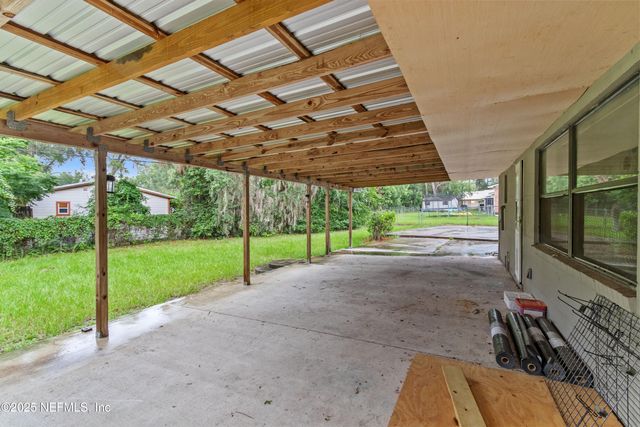 4044 SILVER LAKE Drive, Palatka, FL 32177