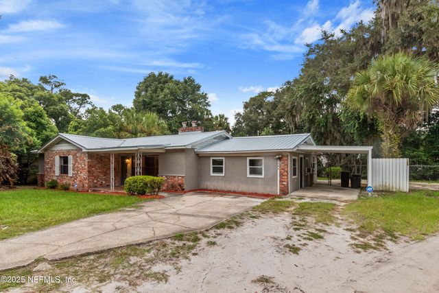 4044 SILVER LAKE Drive, Palatka, FL 32177