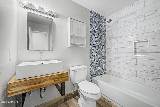 7453 E ALMERIA Road, Scottsdale, AZ 85257