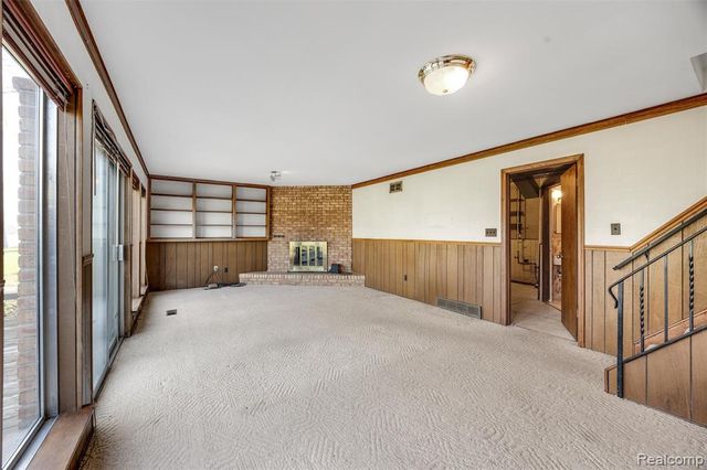 3036 Shawnee Lane, Waterford, MI 48329