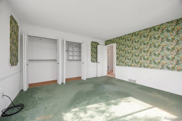 3036 Shawnee Lane, Waterford, MI 48329